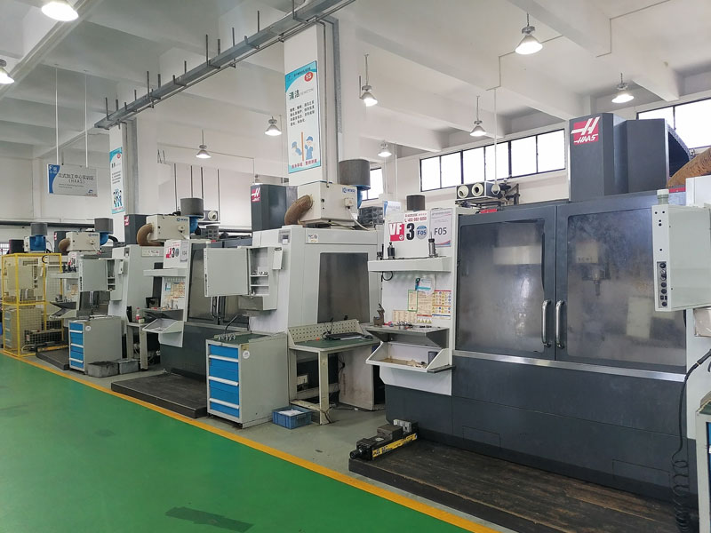 Vertical Machining Center 3