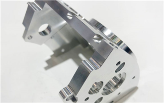How to Choose CNC Machining Parts: Key Specifications & Material Tips